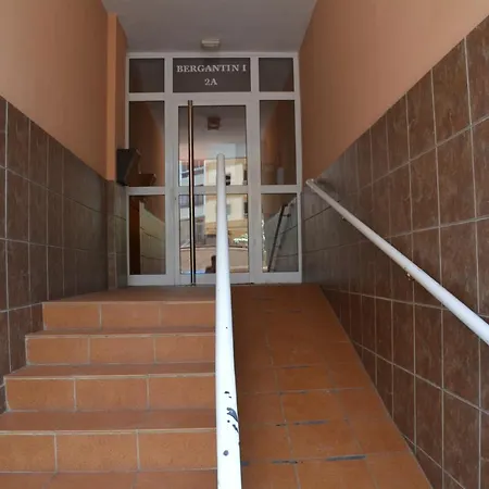 Salitre Con Aire Acondicionado Puertito de Guimar